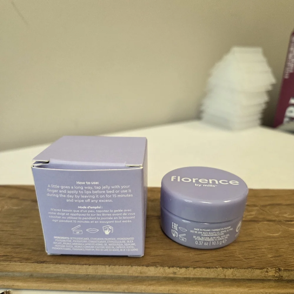 Florence by Mills Hit Snooze Lip Mask NIB .37 Oz